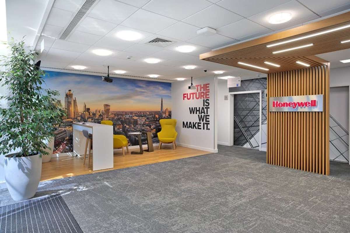 Office in Bracknell - photo 3