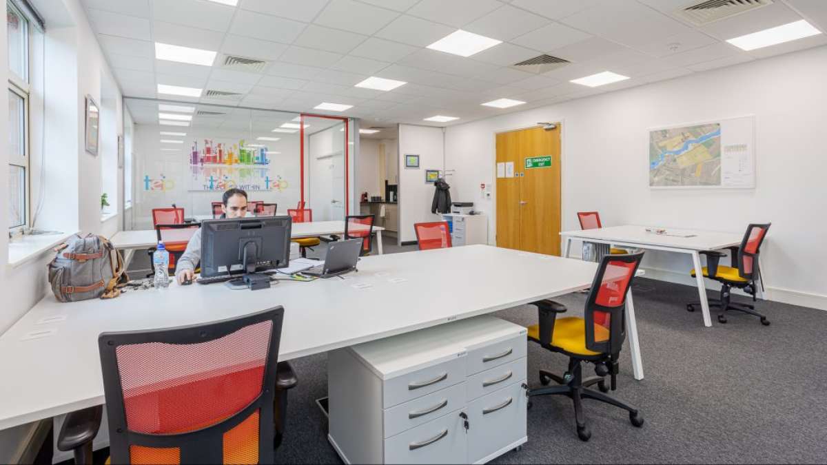Office in Coventry - photo 2