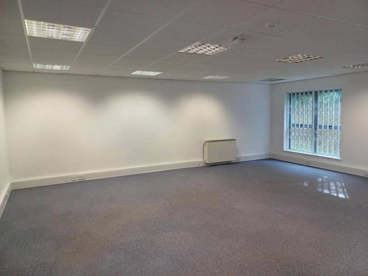 Office in Daventry - photo 3