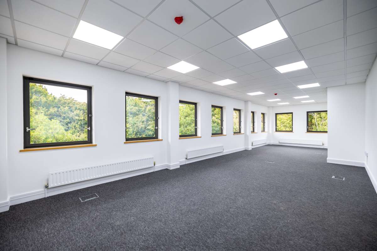 Office in Stevenage - photo 3