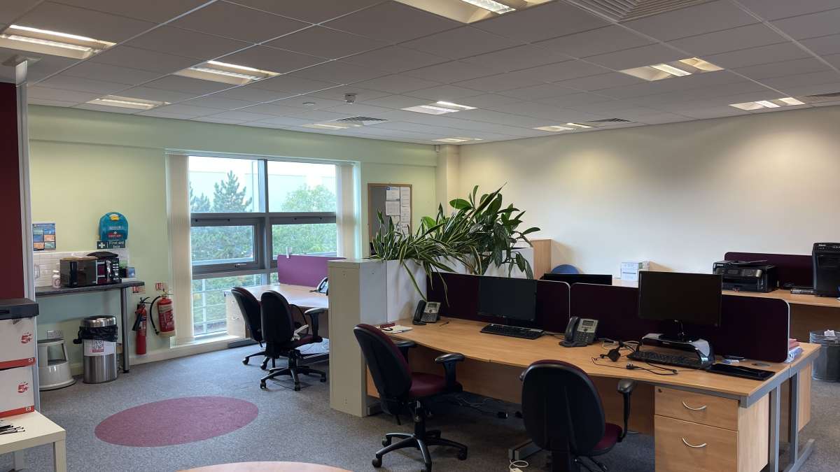 Office in Warwick - photo 2