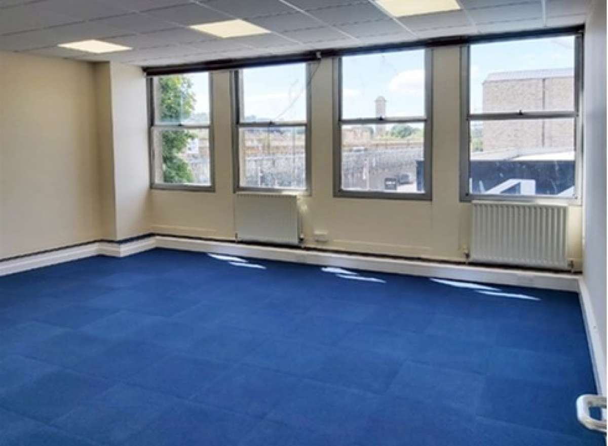 Office in Bath - photo 3