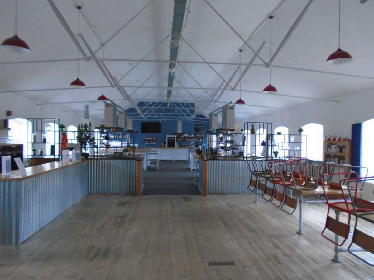 Office in Warminster - photo 2