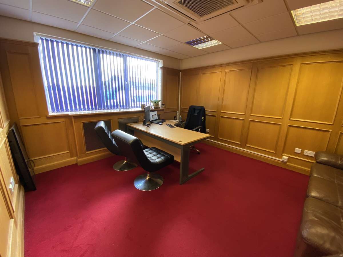 Office in Doncaster - photo 2