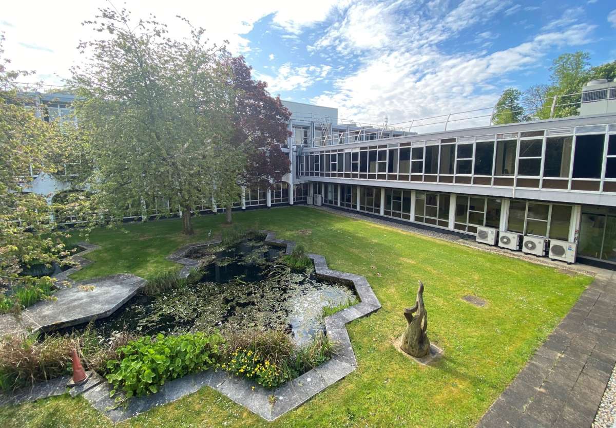 Office in Winchester - photo 2