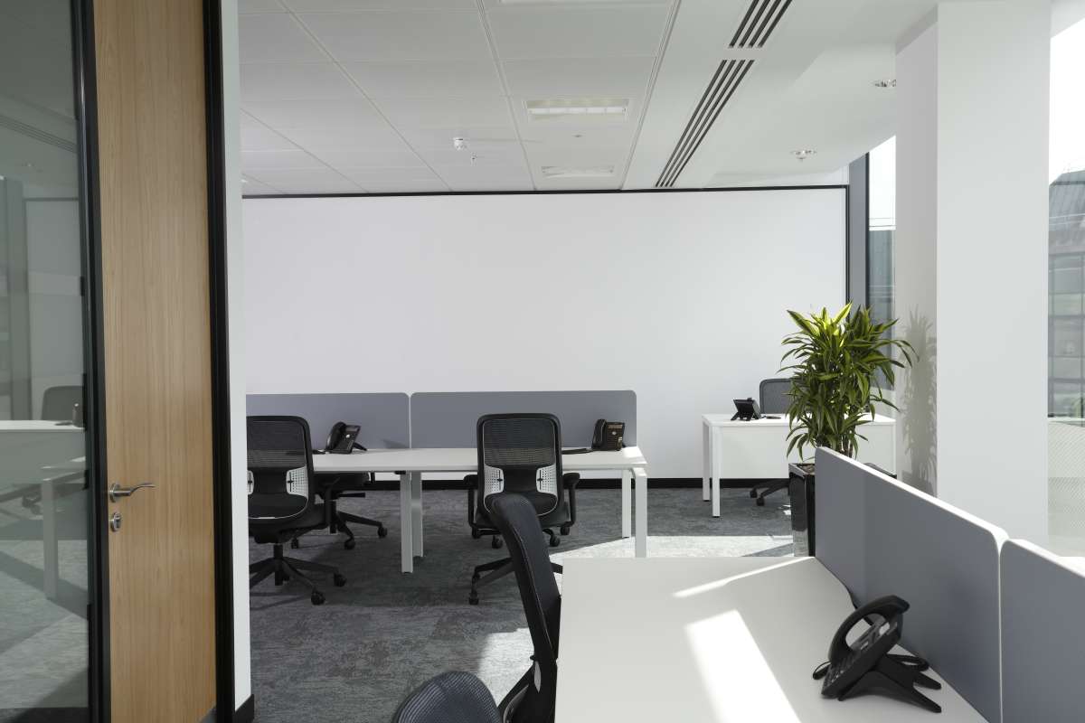 Office in Reading - photo 3