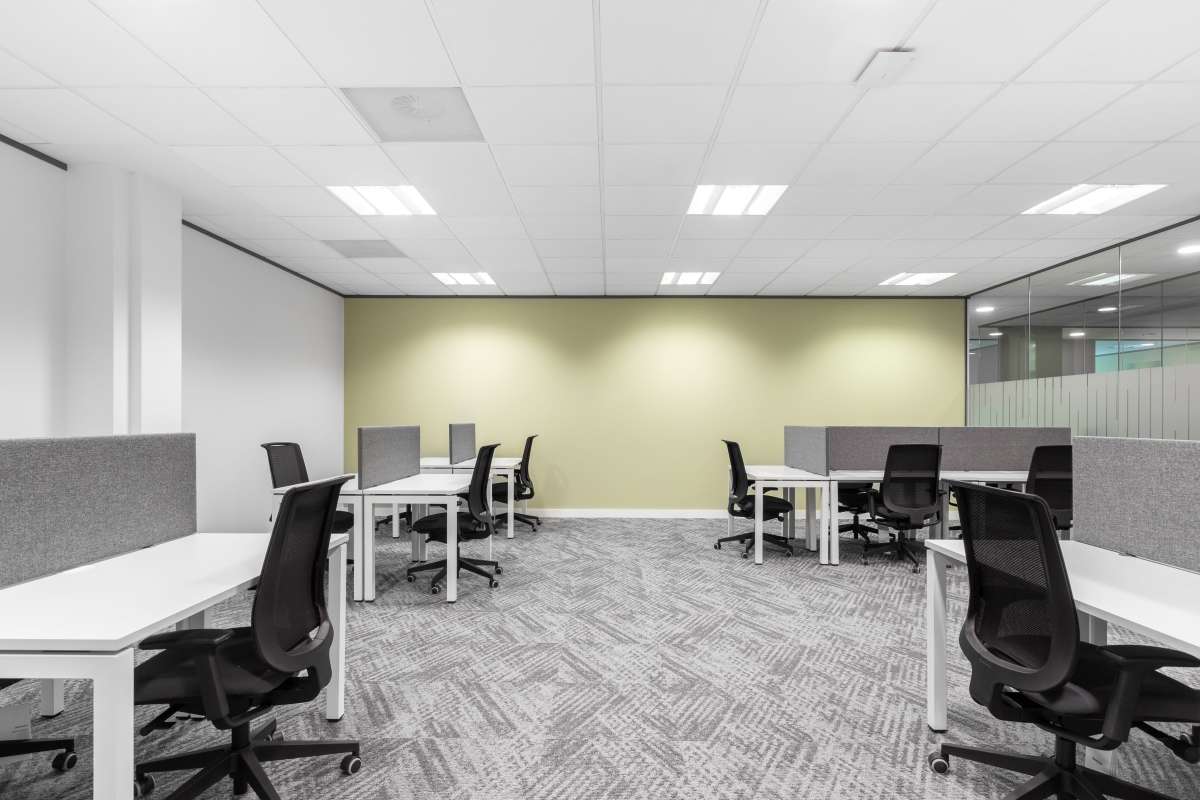 Office in Maidenhead - photo 4
