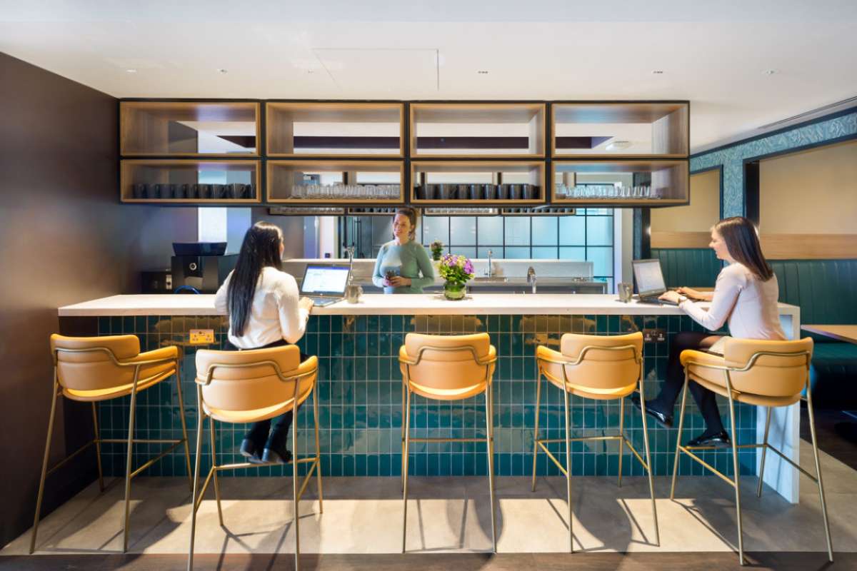 Office in London - photo 4