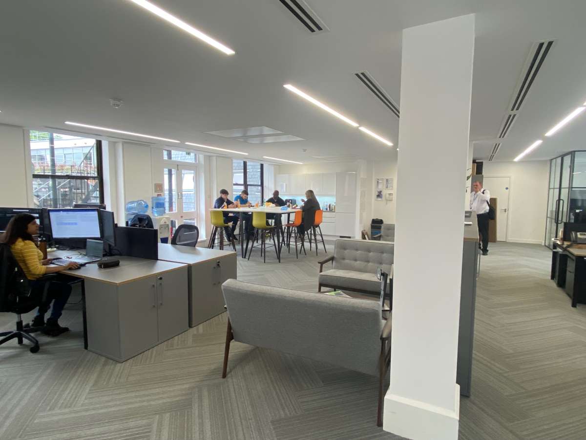 Office in London - photo 4