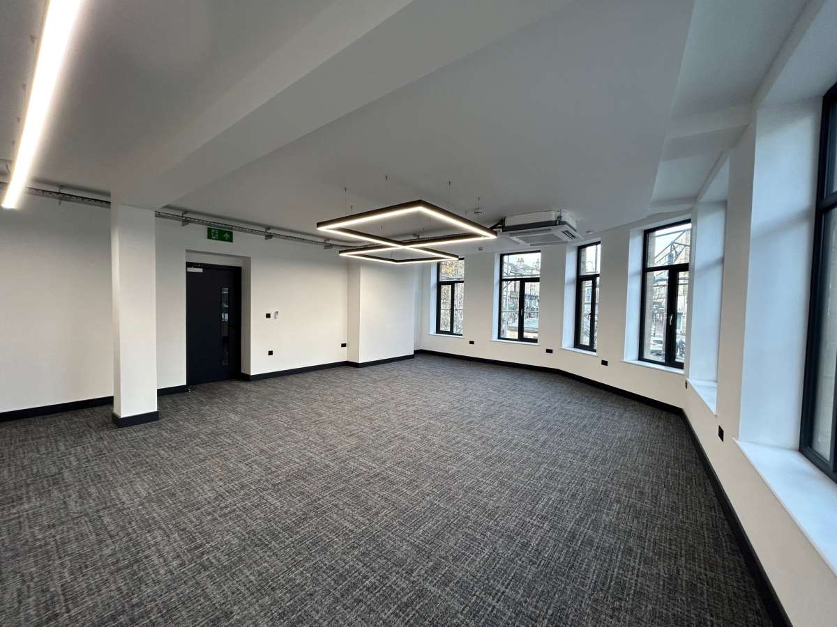 Office in Halifax - photo 3