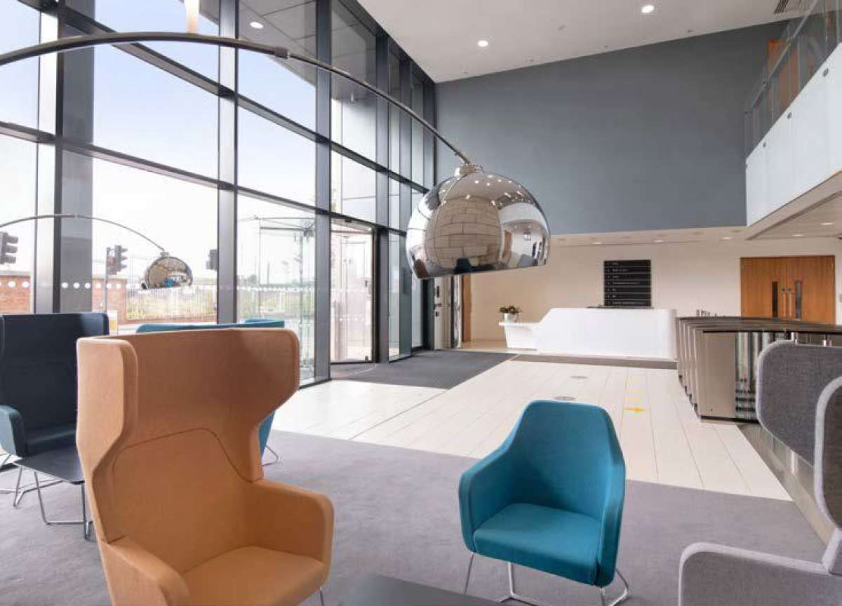 Office in Leeds - photo 3