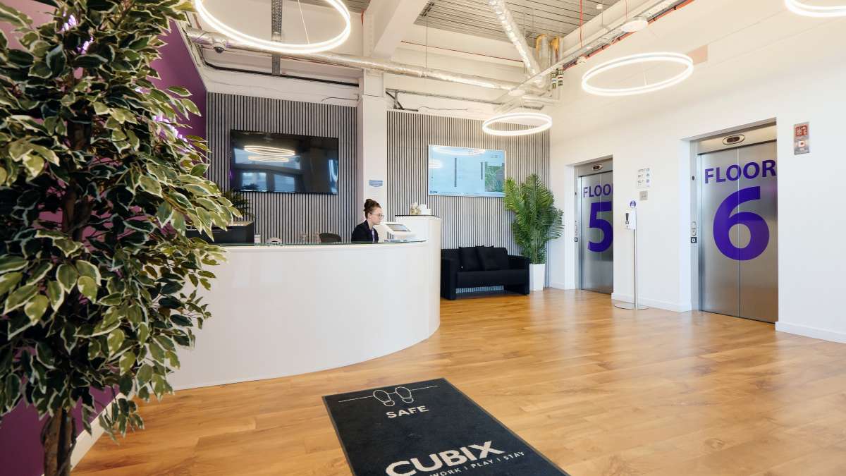 Office in Luton - photo 3