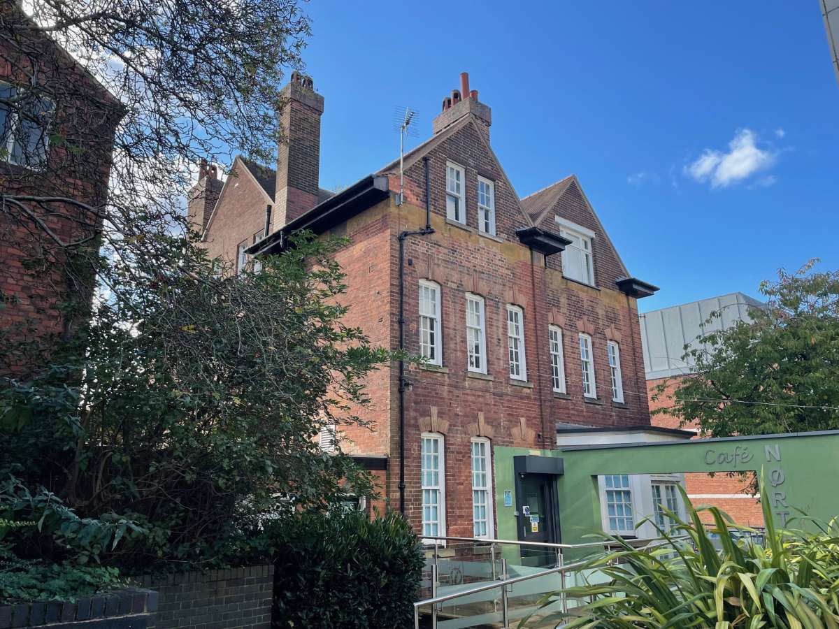 Office in Leicester - photo 3