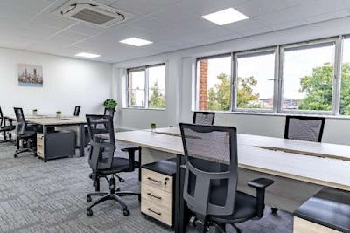 Office in Peterborough - photo 4
