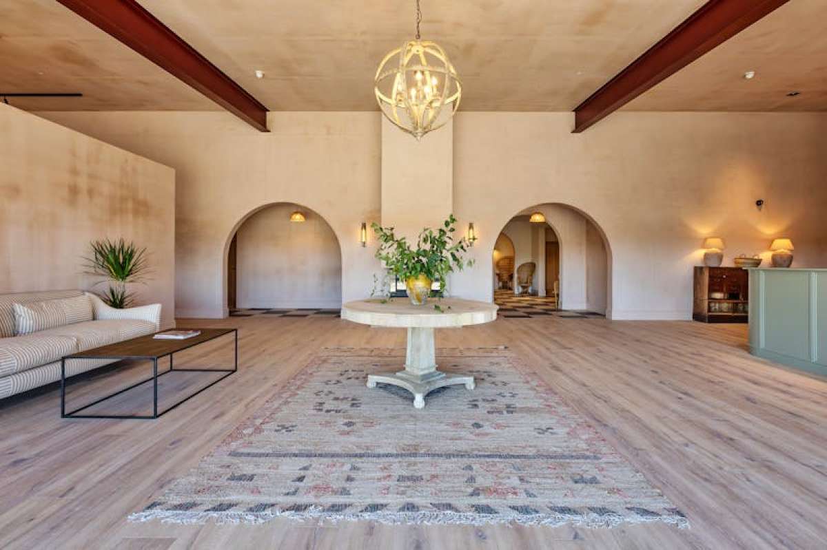 Office in Greywell - photo 2