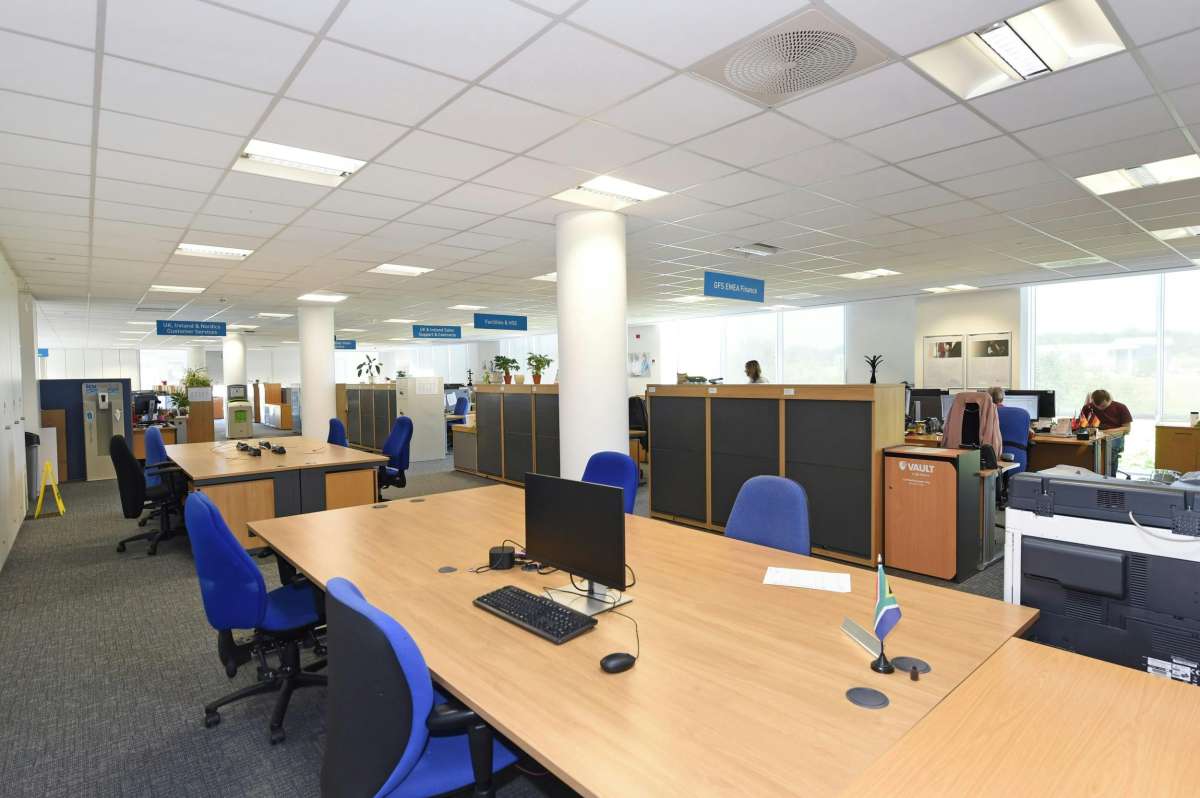 Office in Ashford - photo 2