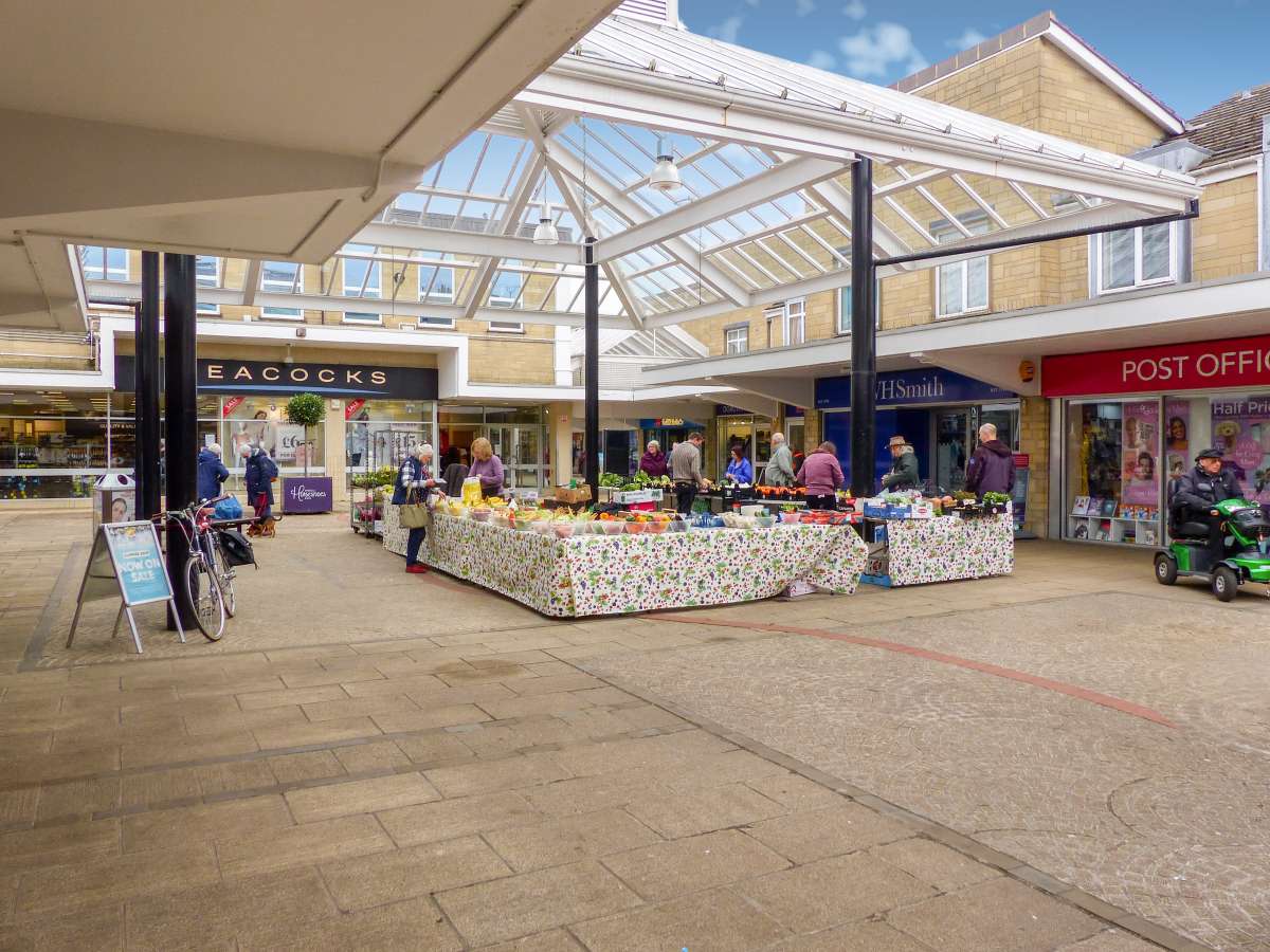 Office in Warminster - photo 2