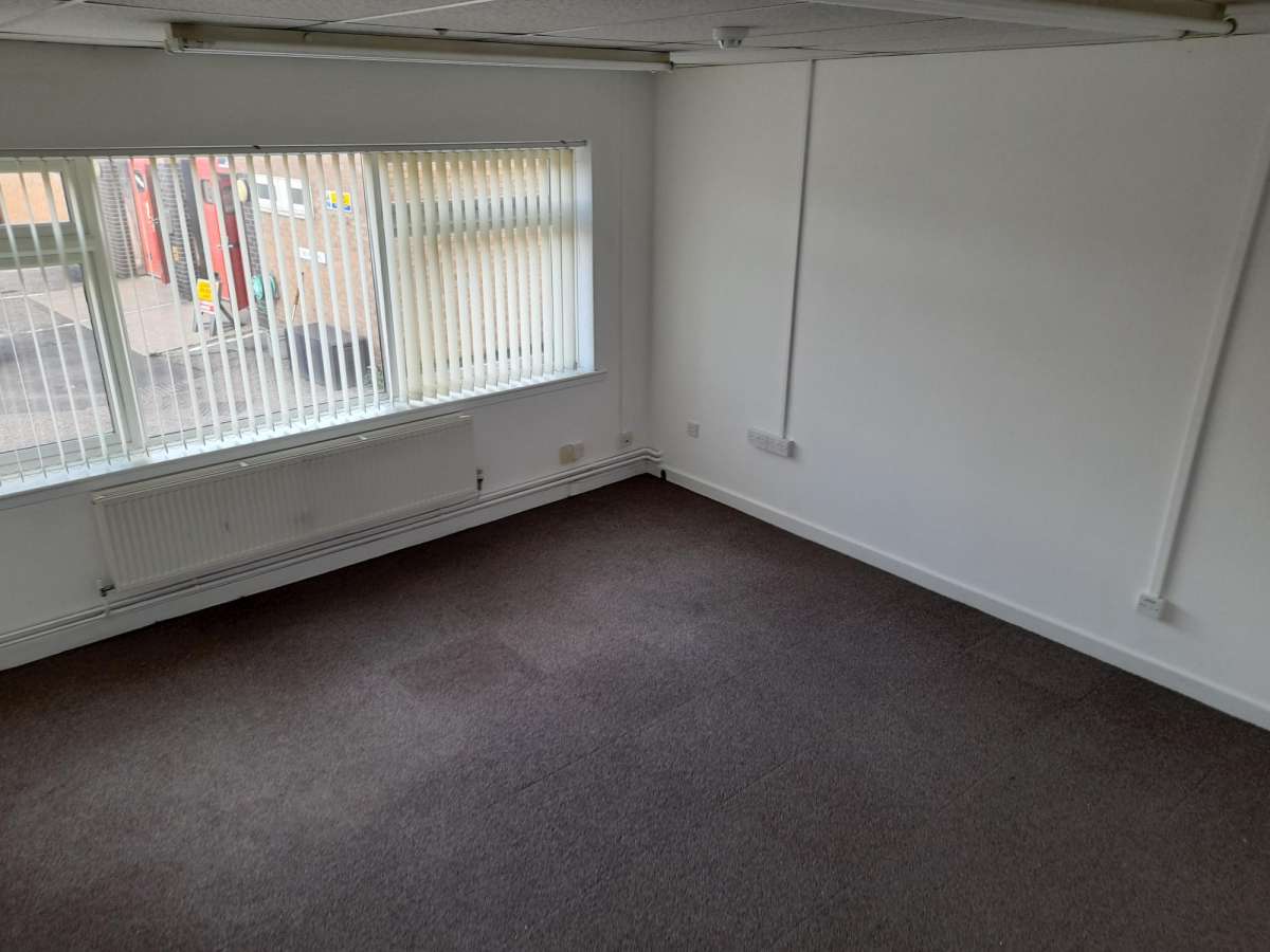 Office in Peterborough - photo 4