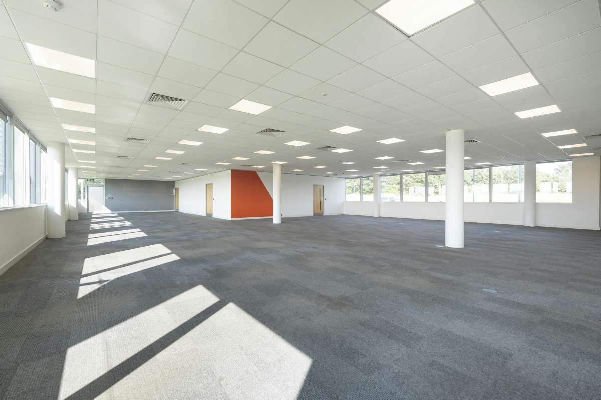 Office in Ashford - photo 3