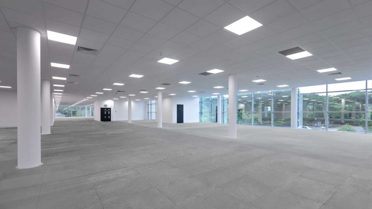 Office in Fareham - photo 4