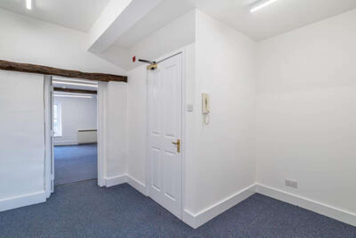 Office in Buckingham - photo 3