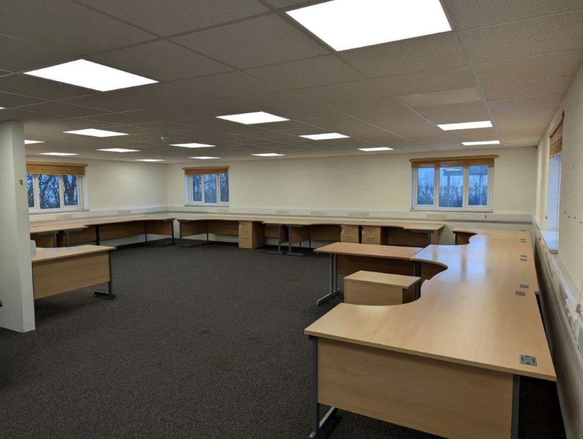 Office in Shepton Mallet - photo 2