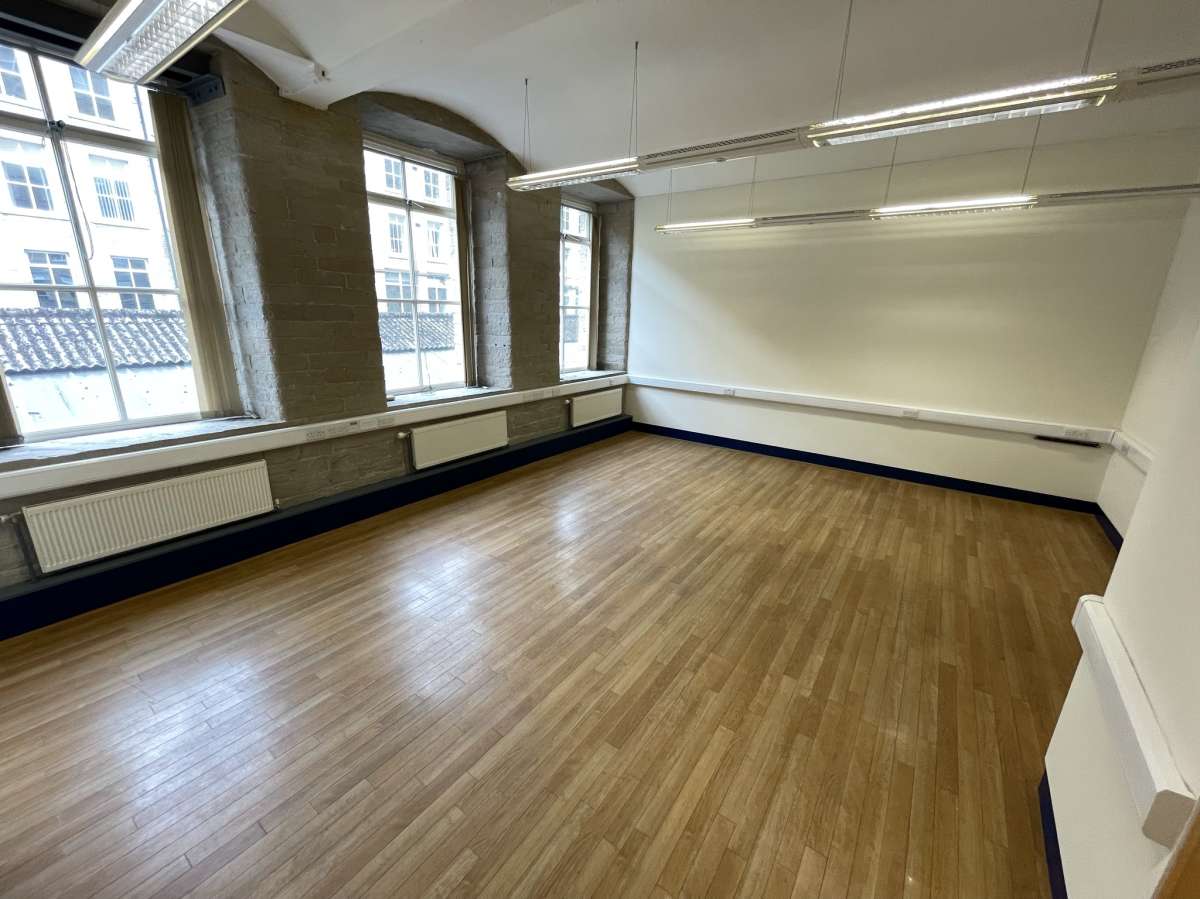 Office in Halifax - photo 2