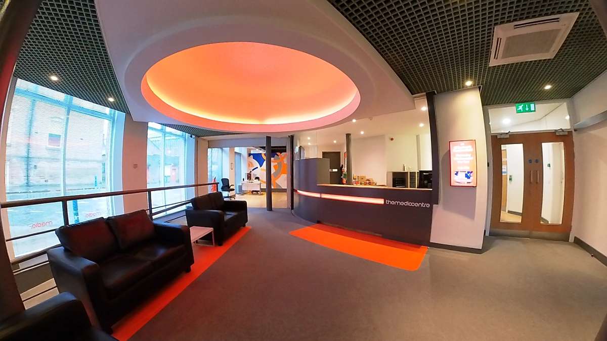 Office in Huddersfield - photo 3