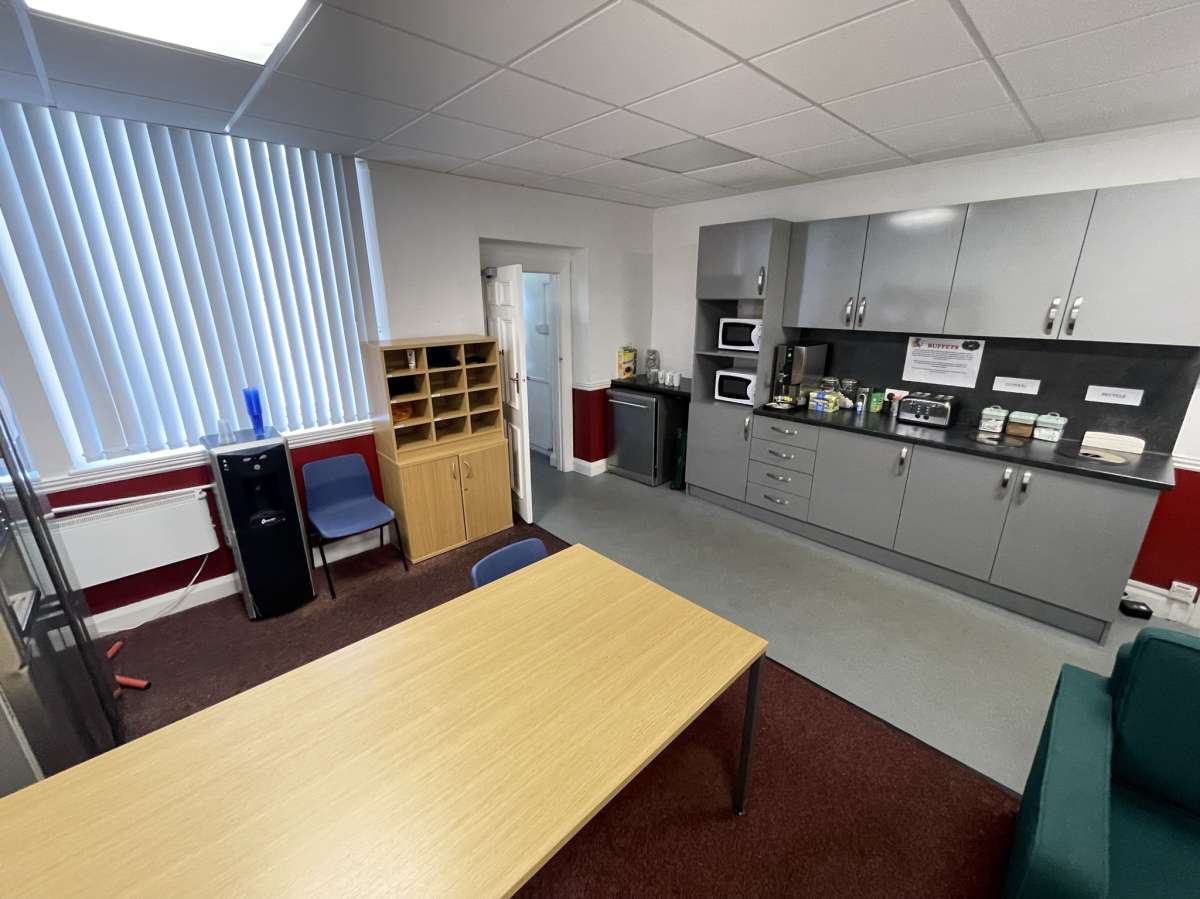 Office in Halifax - photo 3