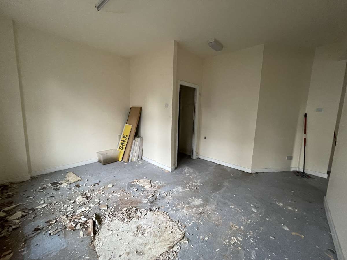 Office in Halifax - photo 3