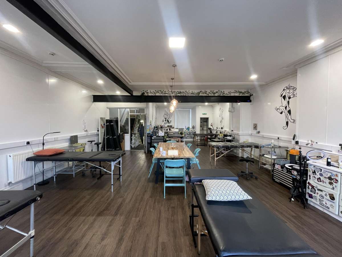 Office in Halifax - photo 3