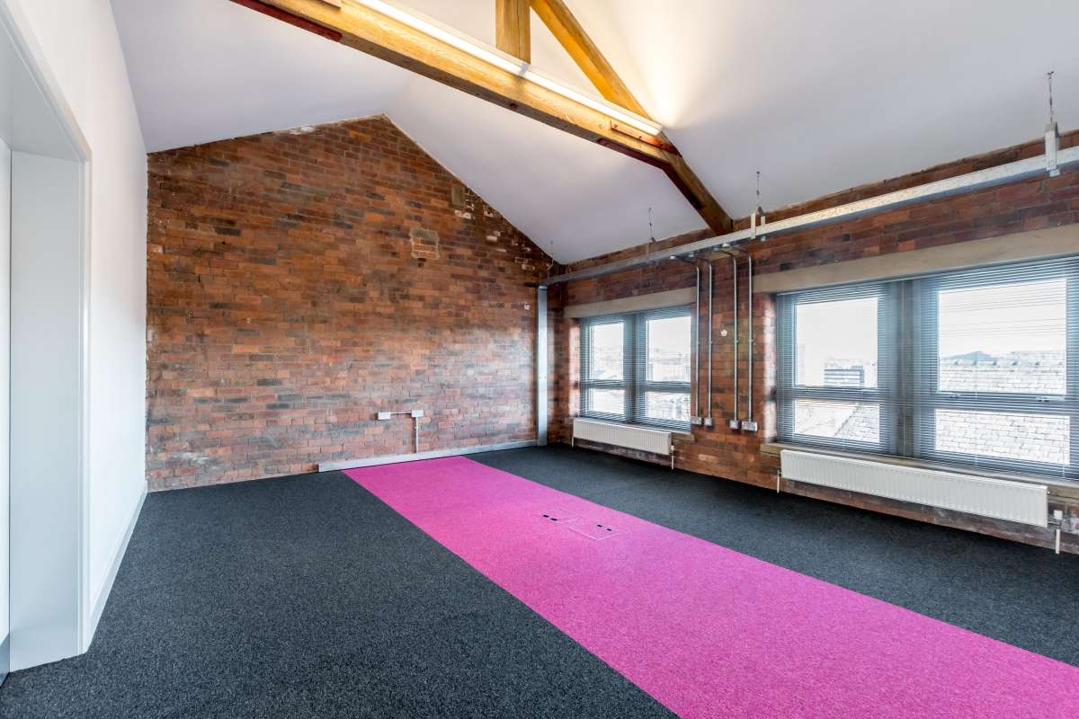 Office in Halifax - photo 3