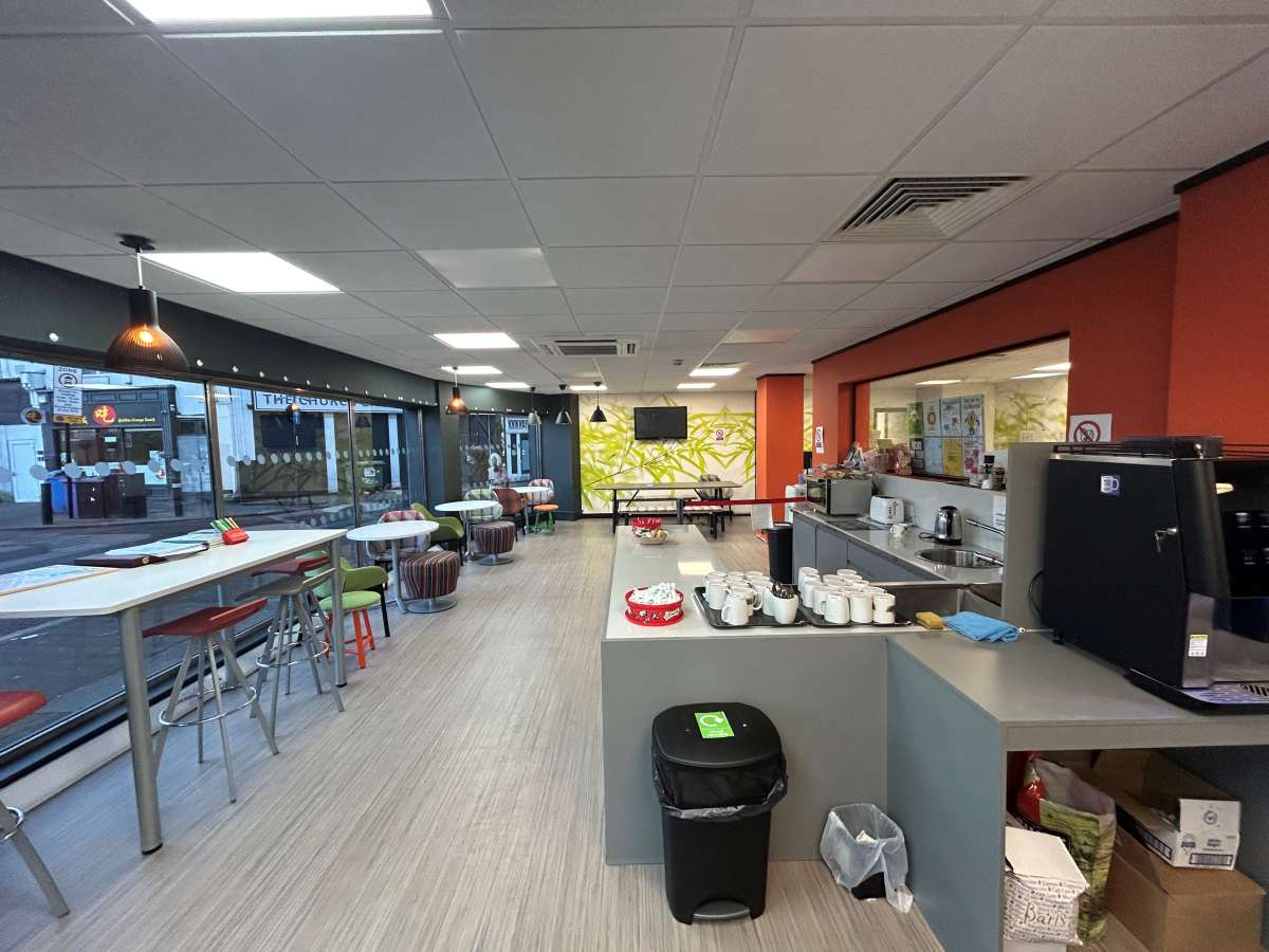 Retail/Shop in Leicester - photo 4