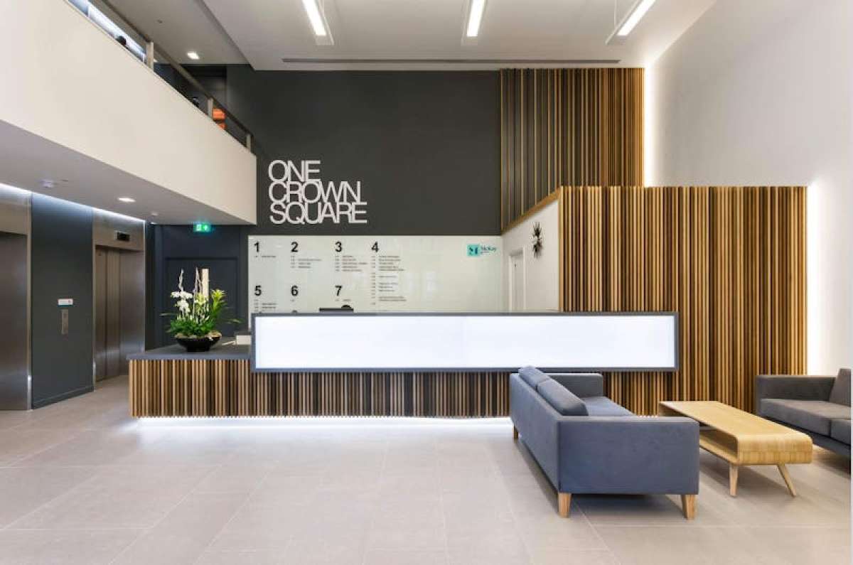 Office in Woking - photo 2