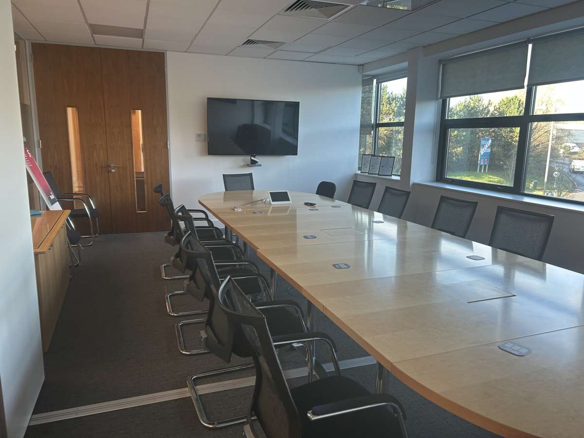 Office in Southampton - photo 2