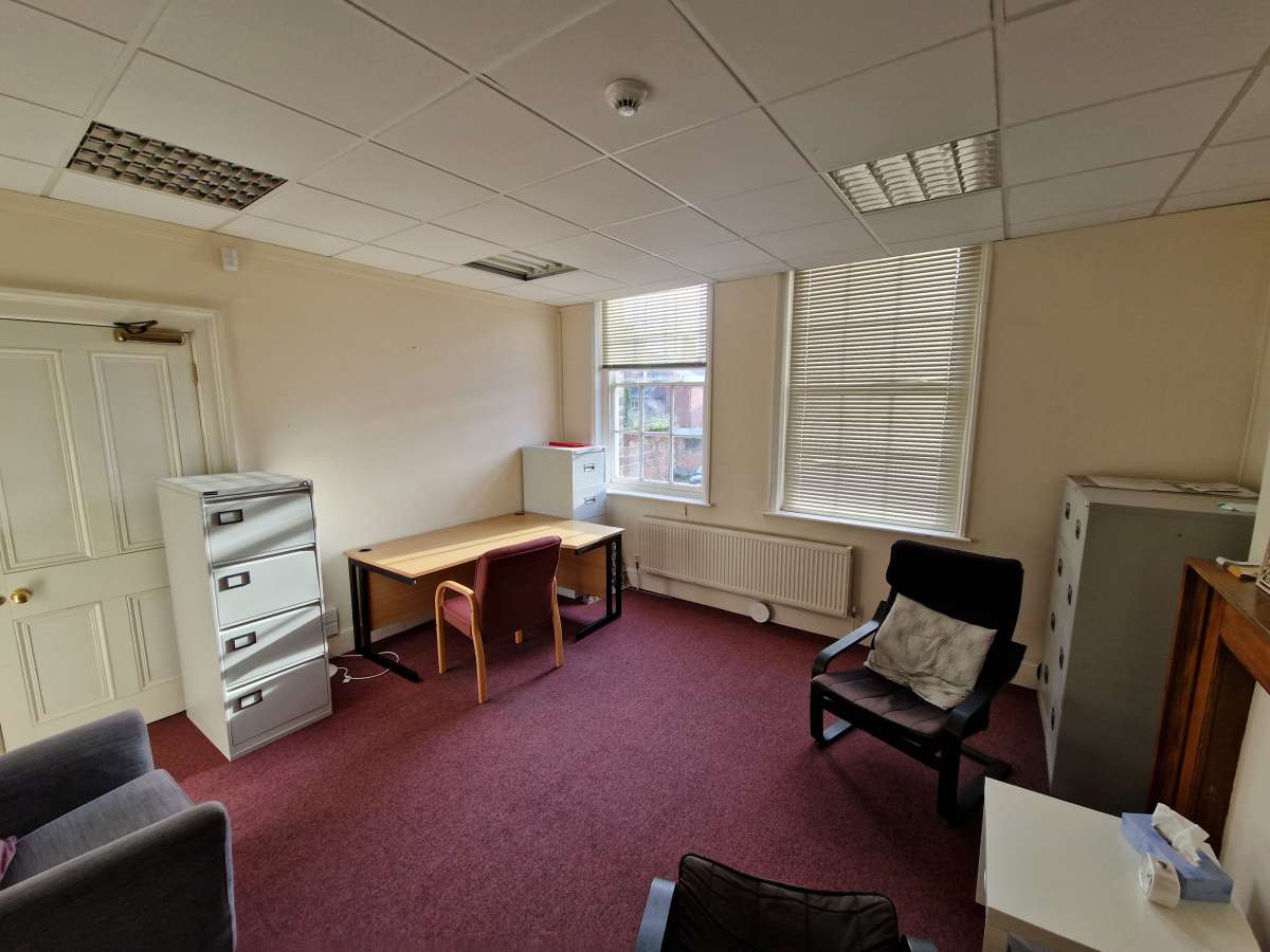 Office in Derby - photo 4