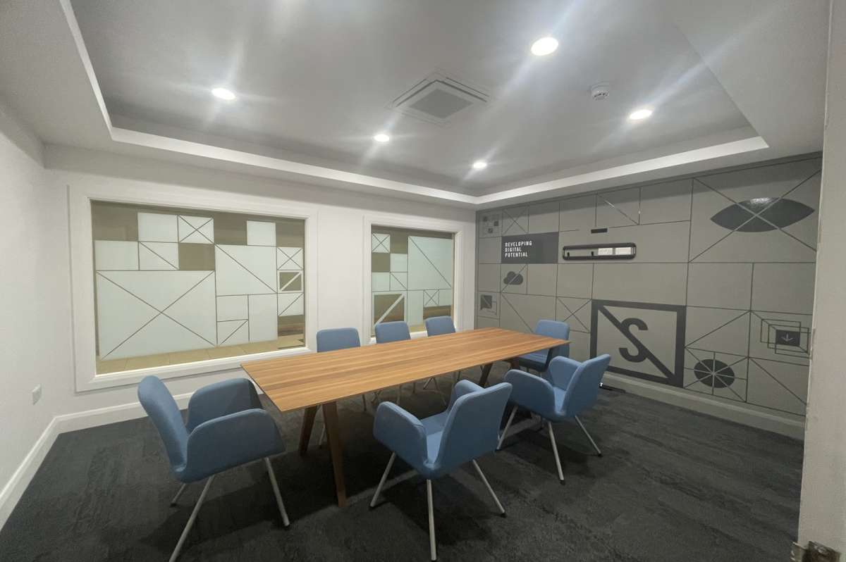 Office in Lisburn - photo 4