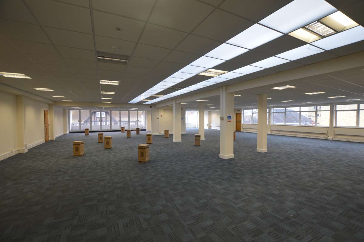 Office in Bromley - photo 4