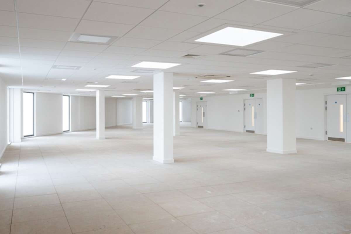 Office in Croydon - photo 4