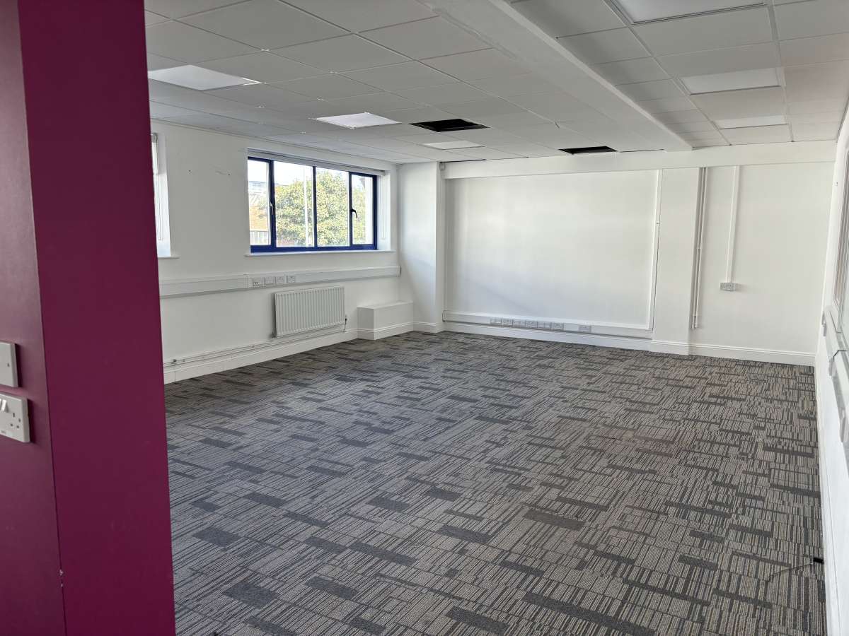 Office in Hove - photo 2