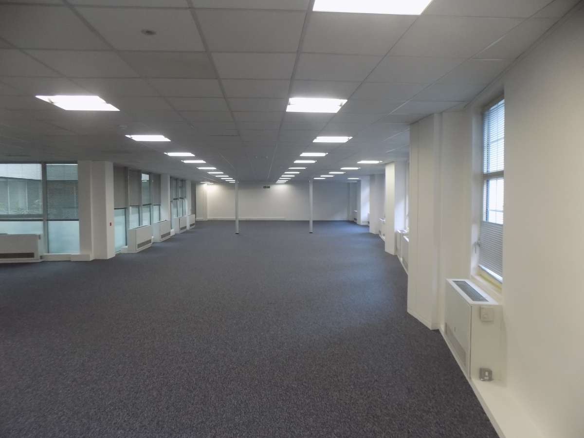 Office in Kingston on Thames - photo 2