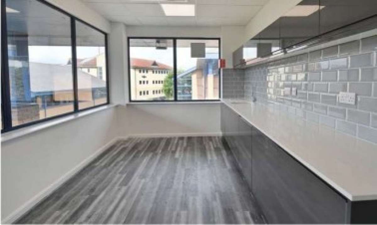 Office in Bristol - photo 3