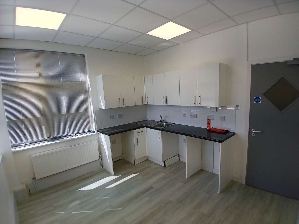 Office in St Ives (Cambs) - photo 4