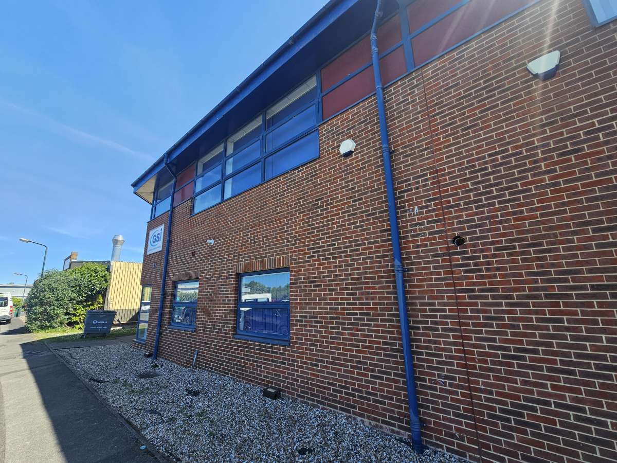 Office in Rochester - photo 2