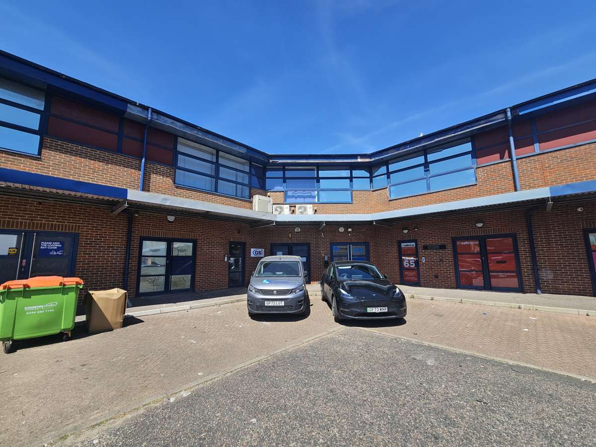 Office in Rochester - photo 3