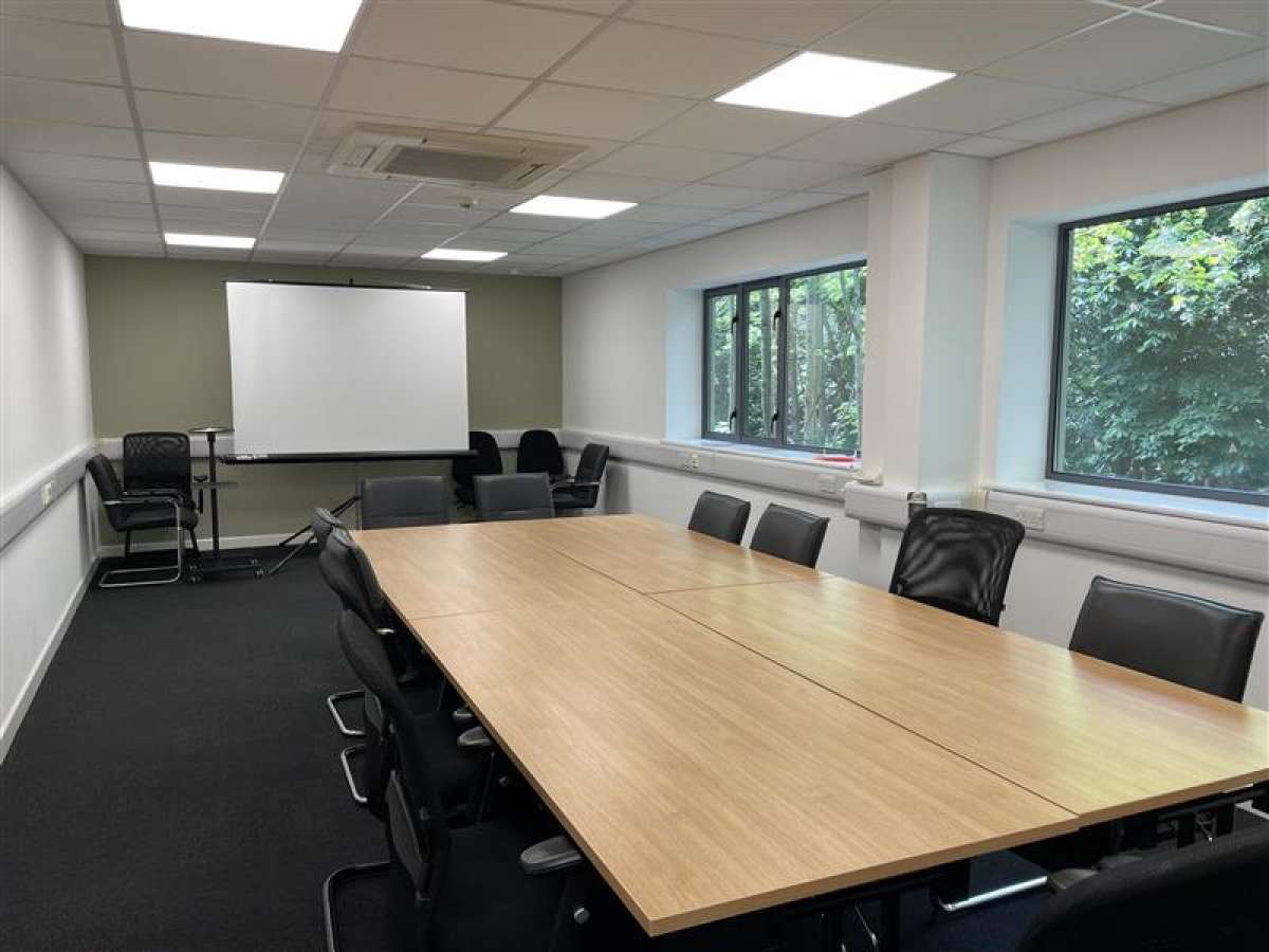 Office in Bury St Edmunds - photo 2