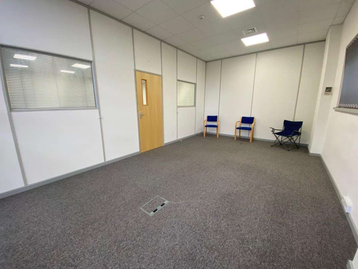 Office in Colchester - photo 4