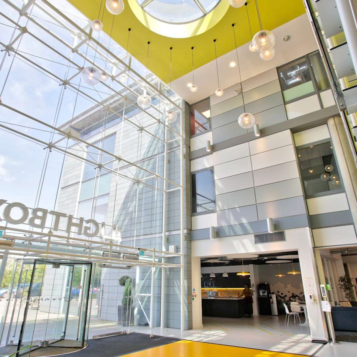 Office in Bracknell - photo 2