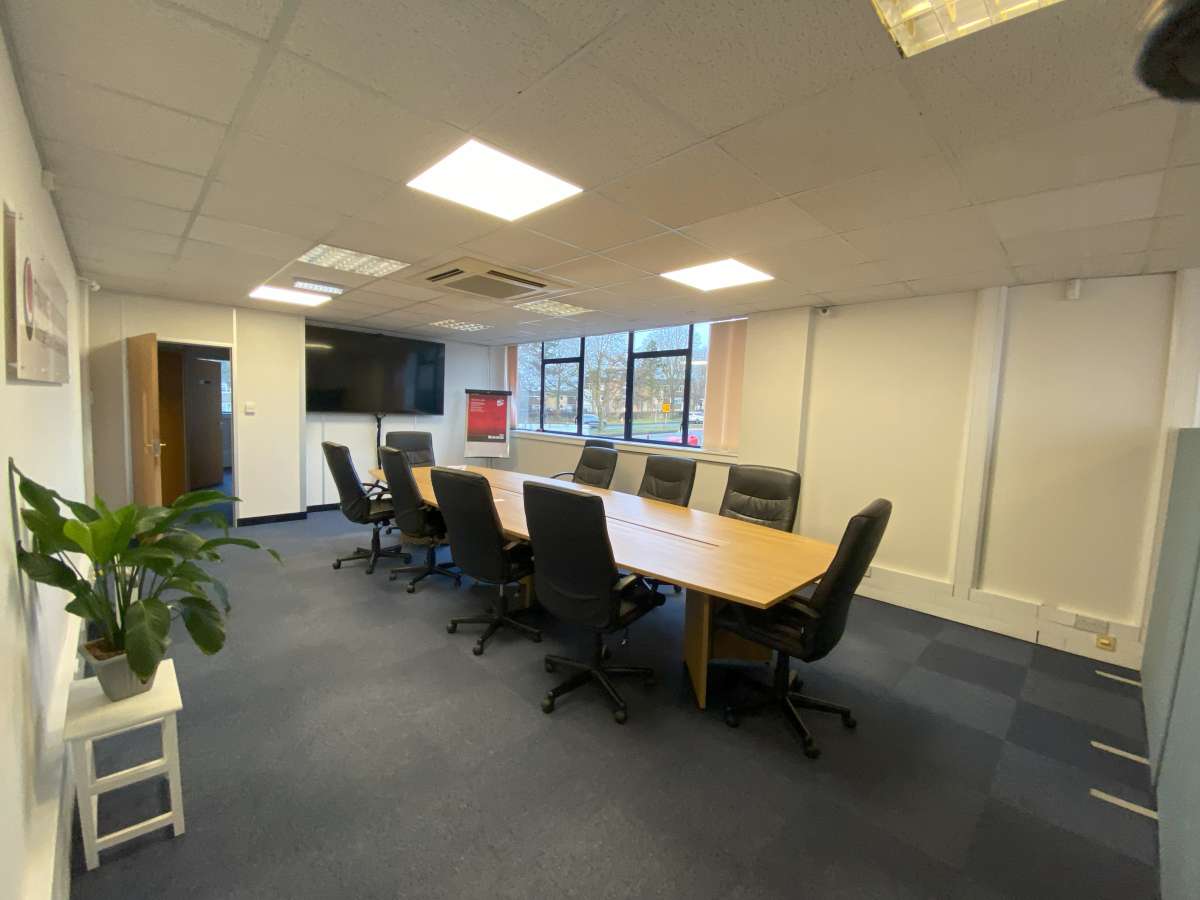 Office in Derby - photo 3