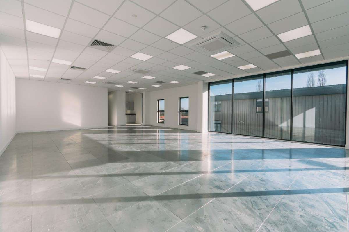 Office in Colchester - photo 3